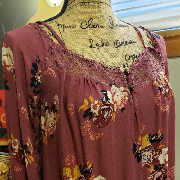 💔 Y2K {Jolt} Floral Cold Shoulder Boho Tunic, Size M - Picture 1 of 6